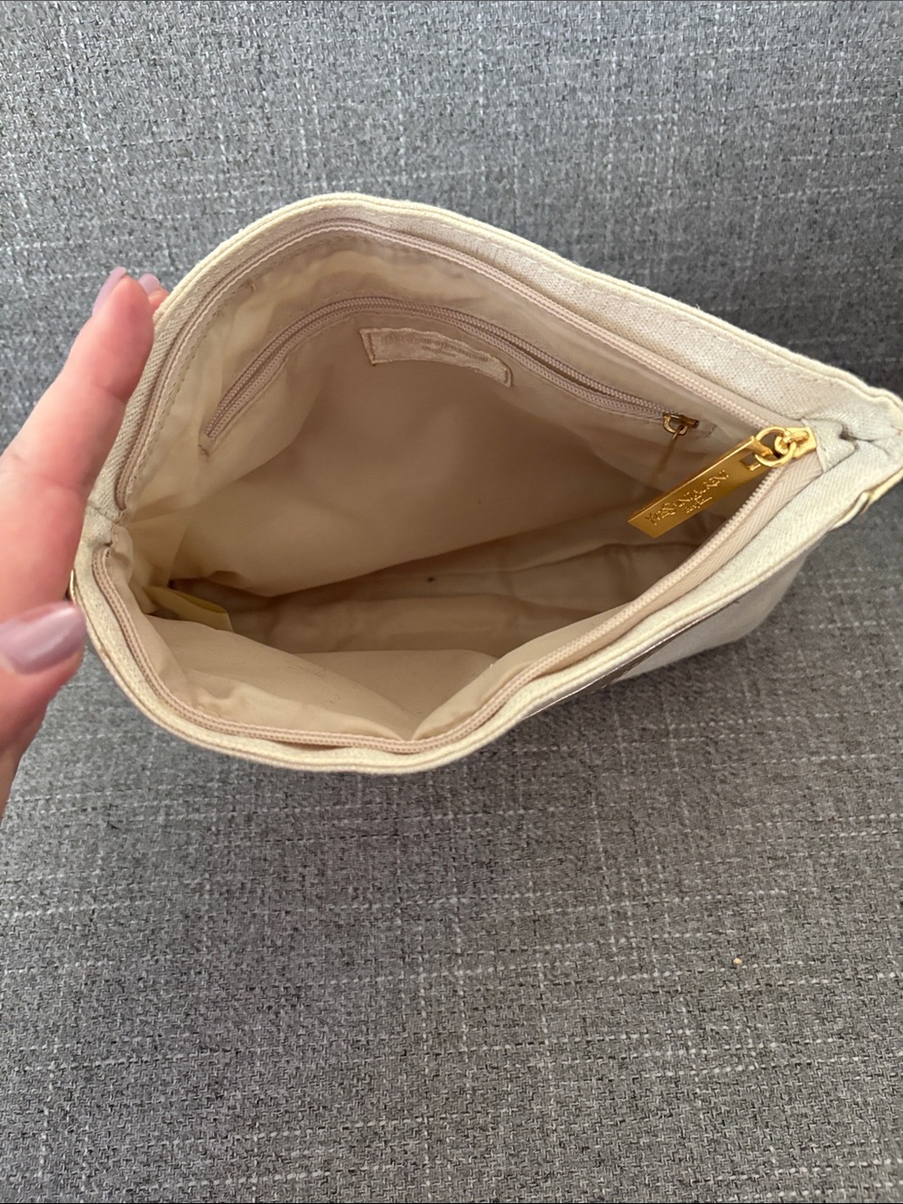✨ YSL Beauty Cosmetic Pouch ✨ - Picture 5 of 9